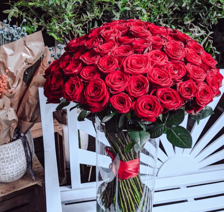 Почему мы дарим красные розы в День святого Валентина?